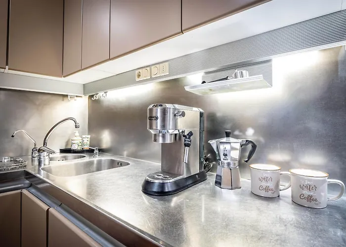 Yid Luxury Near Ponte Vecchio